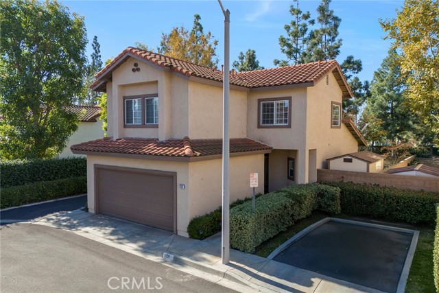 Detail Gallery Image 1 of 28 For 1131 via Palma, Placentia,  CA 92870 - 3 Beds | 2/1 Baths