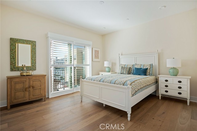 Detail Gallery Image 14 of 27 For 44 Coronado St #202,  Ventura,  CA 93001 - 2 Beds | 2/1 Baths