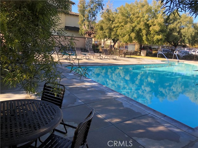 Detail Gallery Image 38 of 44 For 25056 Driftoak, Murrieta,  CA 92562 - 3 Beds | 2/1 Baths