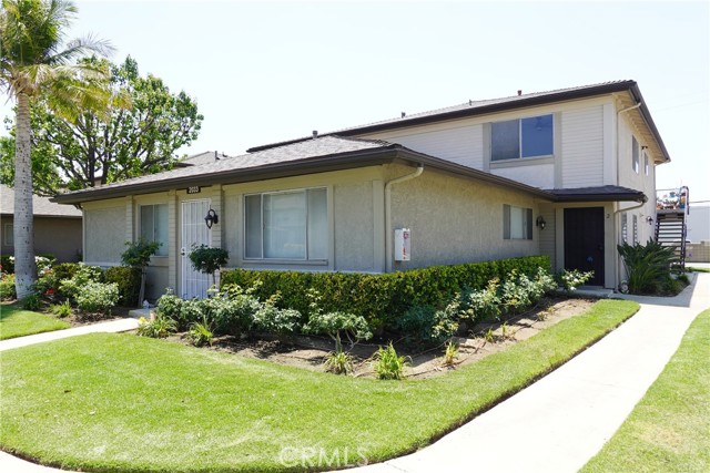 Detail Gallery Image 1 of 39 For 2033 Calle La Sombra #2,  Simi Valley,  CA 93063 - 2 Beds | 1 Baths