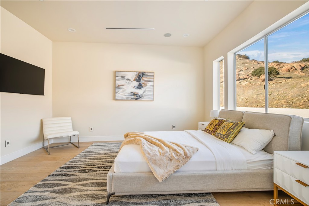 MLS #SR25253481 image #22