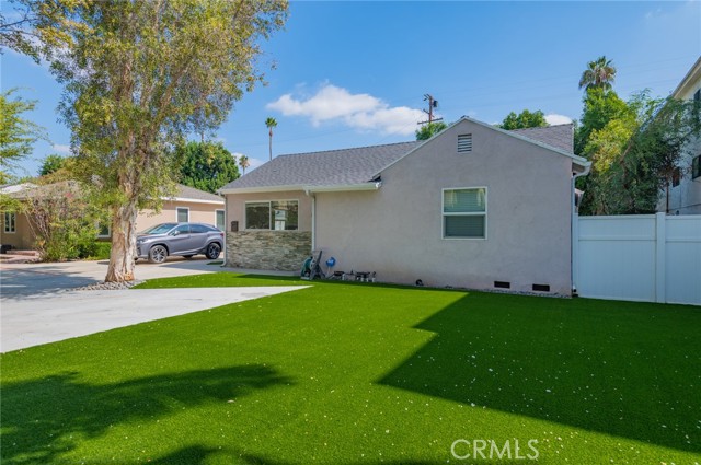 Detail Gallery Image 2 of 31 For 5212 Noble Ave, Sherman Oaks,  CA 91411 - 3 Beds | 2 Baths