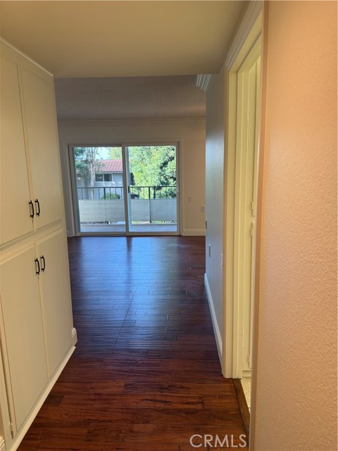 Detail Gallery Image 4 of 47 For 2290 via Puerta a,  Laguna Woods,  CA 92637 - 2 Beds | 2 Baths