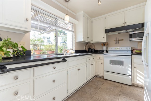 Detail Gallery Image 20 of 54 For 27882 via Silva, Mission Viejo,  CA 92692 - 2 Beds | 1/1 Baths