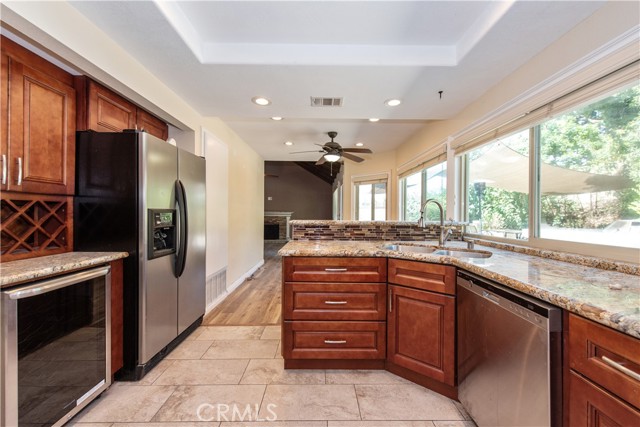 Detail Gallery Image 6 of 19 For 21679 Calle Alcazar, Yorba Linda,  CA 92887 - 4 Beds | 2/1 Baths