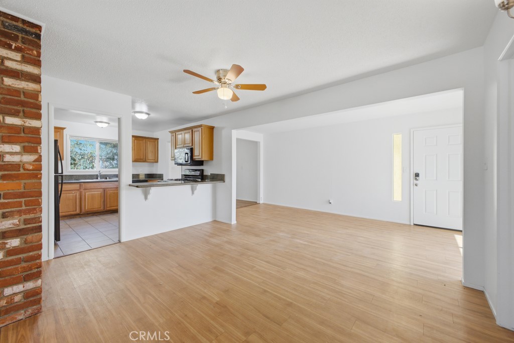 8835 Halsted Street - photo 16