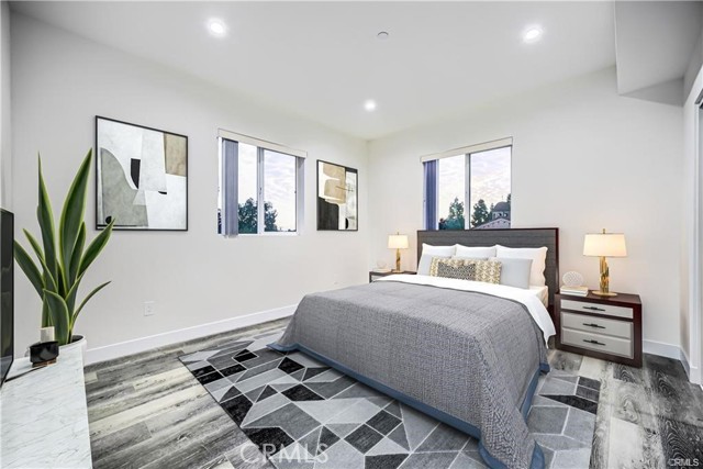 Image 7 of 24 For 3994 La Salle