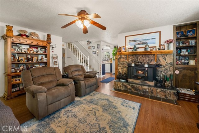 Detail Gallery Image 10 of 45 For 928 Anita Ave, Big Bear City,  CA 92314 - 4 Beds | 2 Baths