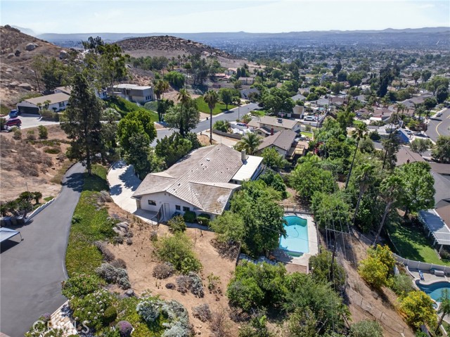 Front Image Thumbnail for CRIV26143477