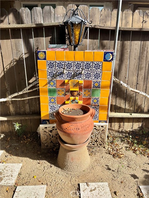 Detail Gallery Image 15 of 16 For 27635 Peridot, Castaic,  CA 91384 - 2 Beds | 2 Baths