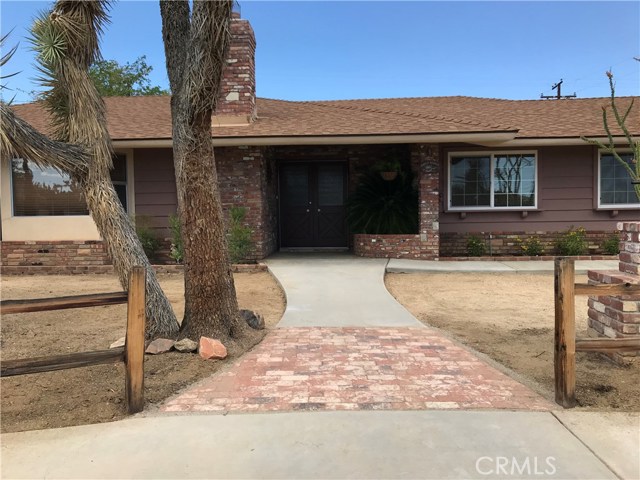 8366 Grand Ave, Yucca Valley, CA 92284-4354