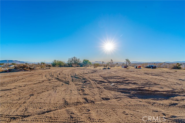 Detail Gallery Image 3 of 28 For 56634 Napa St, Yucca Valley,  CA 92284 - 4 Beds | 2 Baths