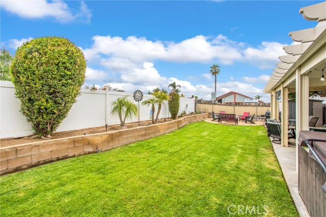 6967 Mountain Avenue, Highland CA: https://media.crmls.org/medias/09e0618b-f48b-492a-abf8-2f1cbc1a3fb6.jpg