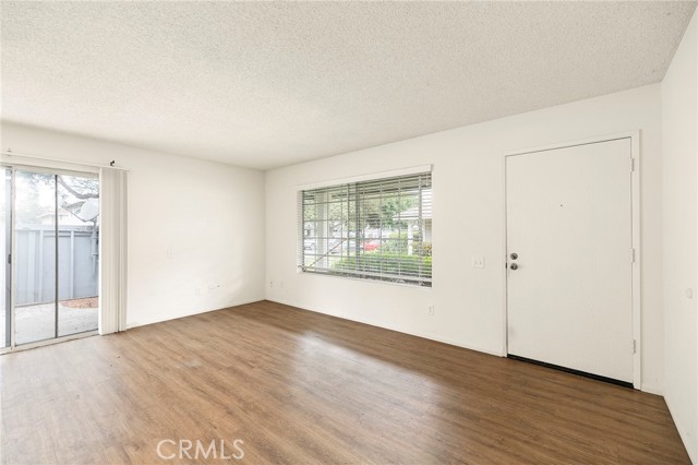 Detail Gallery Image 9 of 34 For 4256 Bodega Bay Way, Oceanside,  CA 92058 - 3 Beds | 2 Baths