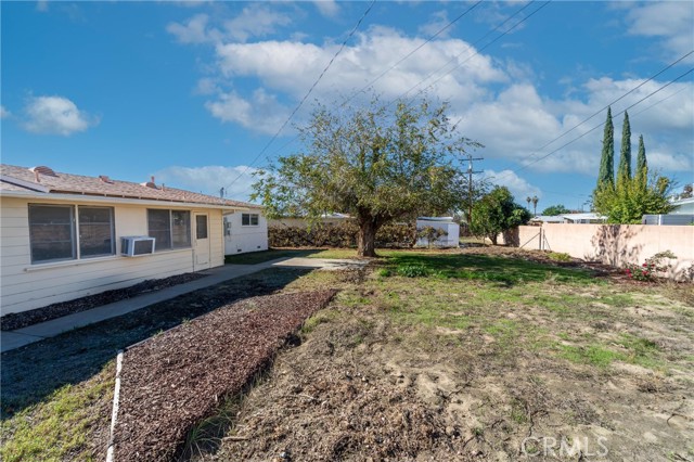 Detail Gallery Image 12 of 15 For 110 W Montrose, Hemet,  CA 92543 - 2 Beds | 1 Baths