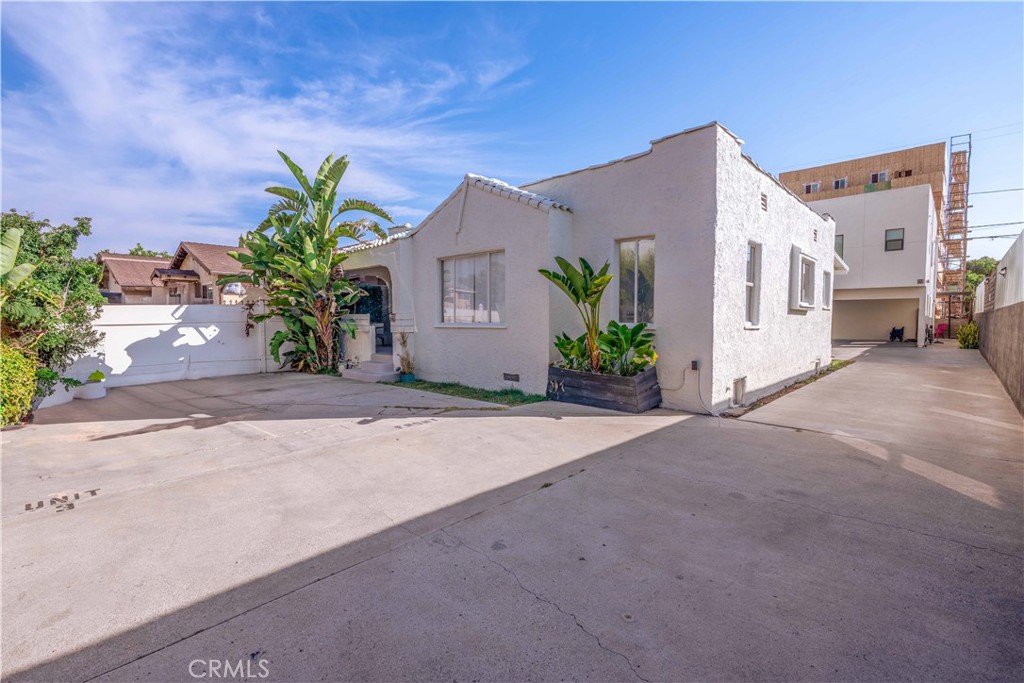 3119 Larga Avenue