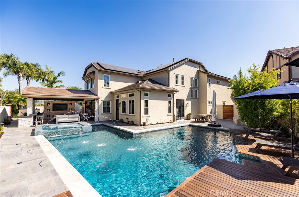 37 Scarlet Maple Drive