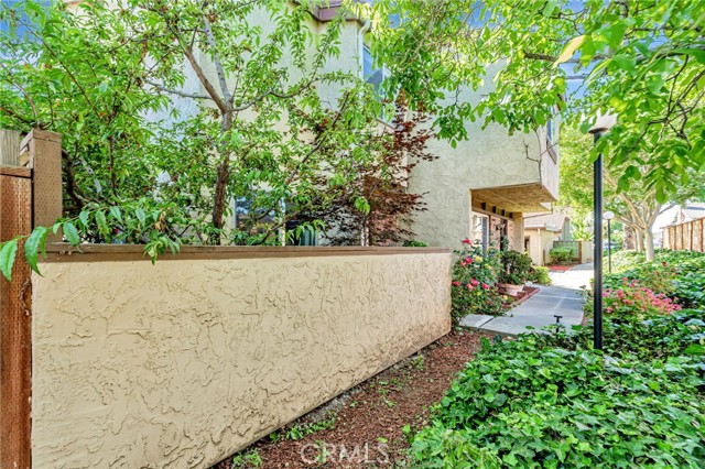 Detail Gallery Image 3 of 42 For 762 Dragonfly Ct, San Jose,  CA 95133 - 2 Beds | 1/1 Baths