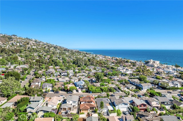 480 Cress Street, Laguna Beach CA: https://media.crmls.org/medias/09e47d89-b4ce-4592-b977-5d616ee832c7.jpg