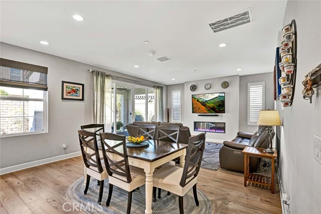 Detail Gallery Image 17 of 59 For 1270 E Providence Loop, Placentia,  CA 92870 - 4 Beds | 4/1 Baths