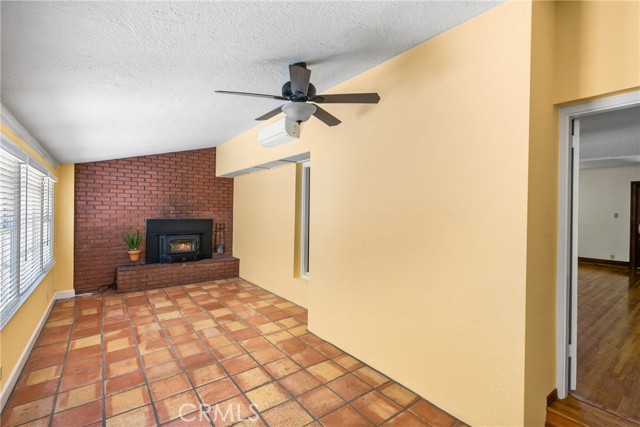 Detail Gallery Image 39 of 65 For 521 N Clementine St, Anaheim,  CA 92805 - 3 Beds | 3 Baths