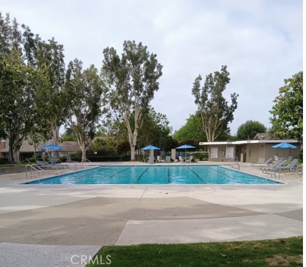 18 Goldenbush, Irvine CA: https://media.crmls.org/medias/09e62671-e257-43bd-92d3-eaff44af8bae.jpg