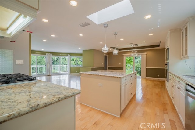 9530 Wheatland Avenue, Shadow Hills CA: https://media.crmls.org/medias/09e69683-2615-4248-8515-488c1cf8c643.jpg