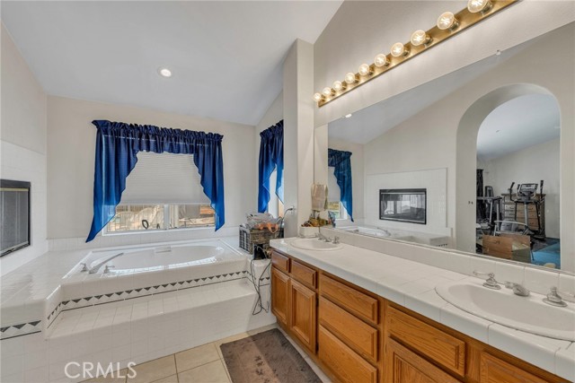2556 Braden Place, Riverside, California 92503, 5 Bedrooms Bedrooms, ,2 BathroomsBathrooms,Single Family Residence,For Sale,Braden,IG24068828