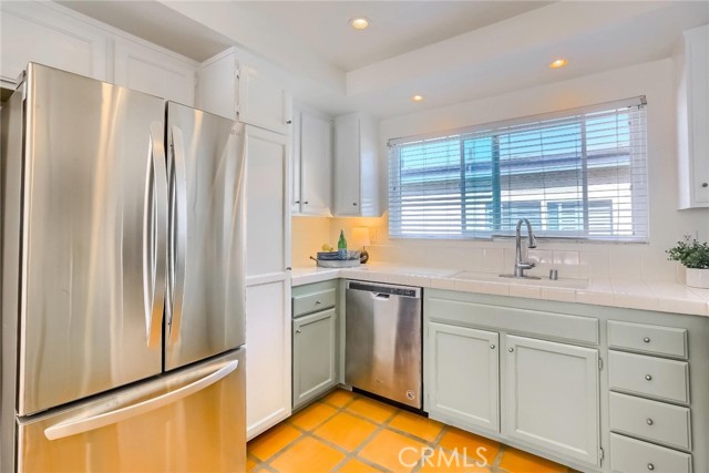 2217 Curtis Avenue, Redondo Beach, California 90278, 2 Bedrooms Bedrooms, ,1 BathroomBathrooms,Residential,Sold,Curtis,SB22069328