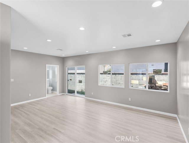 2451 Graydon Avenue, Monrovia CA: https://media.crmls.org/medias/09e716ae-b1aa-4c3f-8ff2-7e1c08343c02.jpg