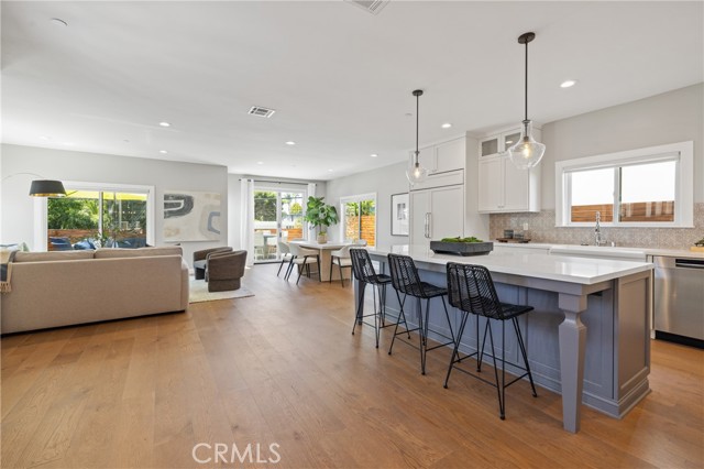 1703 S Ola Vista, San Clemente CA: https://media.crmls.org/medias/09e74505-9924-449f-9a03-2e8649577acb.jpg