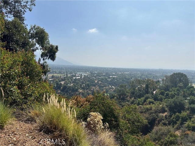 Detail Gallery Image 11 of 27 For 1525 Inverness Dr, Pasadena,  CA 91103 - – Beds | – Baths