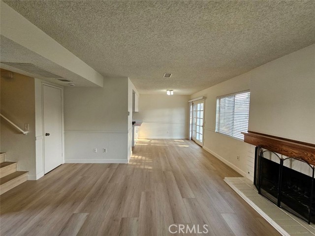 5386 Villa Way, Cypress CA: https://media.crmls.org/medias/09e813d5-56b7-4b4b-b7c5-a24568011344.jpg