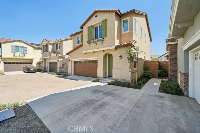 Detail Gallery Image 3 of 64 For 16233 Lozano St #2,  Fontana,  CA 92336 - 3 Beds | 2/1 Baths