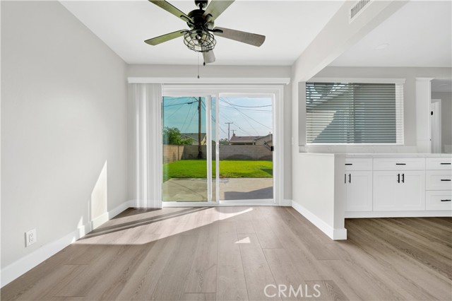 834 S Oakhaven Drive, Anaheim CA: https://media.crmls.org/medias/09e8ec70-7276-40da-85ff-8d3cdce054db.jpg
