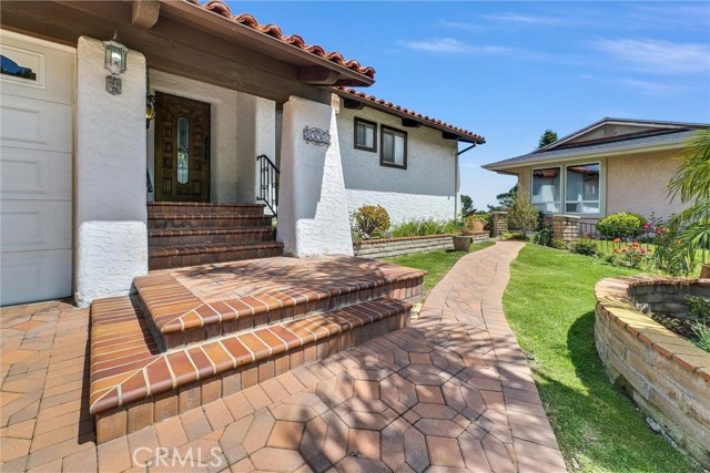 30062 Grandpoint Lane, Rancho Palos Verdes CA: https://media.crmls.org/medias/09e9fb9e-1657-44df-9142-4c6c6fd7ad9b.jpg