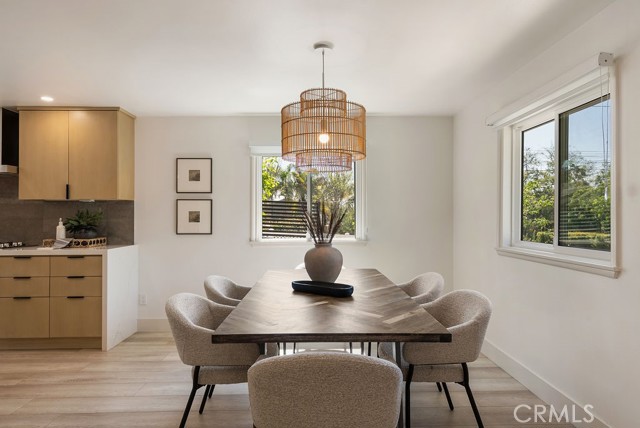 Detail Gallery Image 16 of 74 For 12822 Fairhaven, Santa Ana,  CA 92705 - 6 Beds | 4/1 Baths