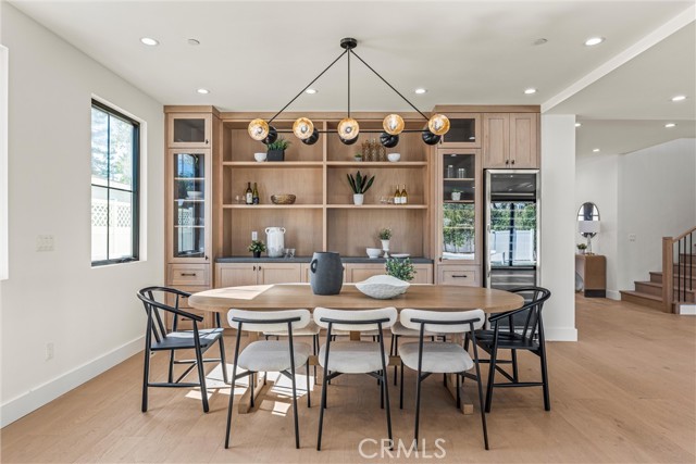 Detail Gallery Image 13 of 51 For 5258 Lemona Ave, Sherman Oaks,  CA 91411 - 4 Beds | 5 Baths