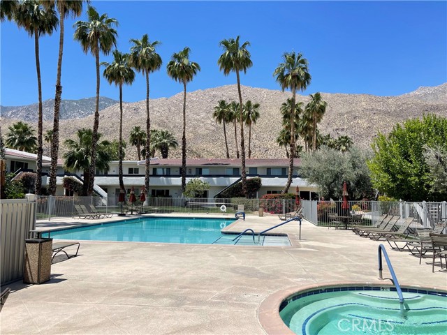 Detail Gallery Image 11 of 49 For 1950 S Palm Canyon Dr #120,  Palm Springs,  CA 92264 - 2 Beds | 2 Baths