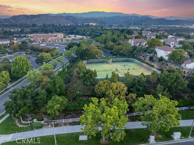 26052 Shadow Rock Lane, Valencia CA: https://media.crmls.org/medias/09ec12c7-a83e-492a-bad4-e72106d48665.jpg