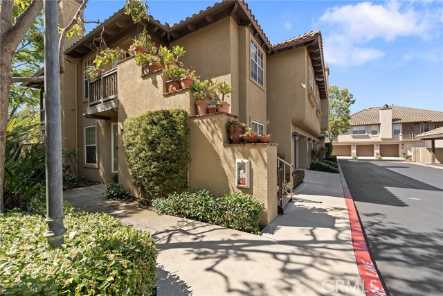 Detail Gallery Image 1 of 39 For 13410 Savanna, Tustin,  CA 92782 - 3 Beds | 2 Baths