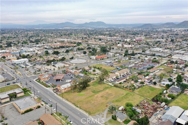 Detail Gallery Image 14 of 19 For 16635 Arrow Bld, Fontana,  CA 92335 - – Beds | – Baths