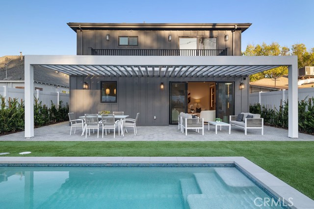 Detail Gallery Image 28 of 31 For 4831 Sancola, Toluca Lake,  CA 91601 - 4 Beds | 4 Baths