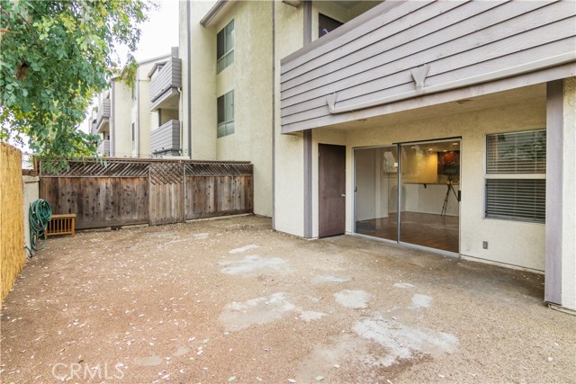 Detail Gallery Image 17 of 20 For 20253 Keswick St #103,  Winnetka,  CA 91306 - 2 Beds | 2 Baths