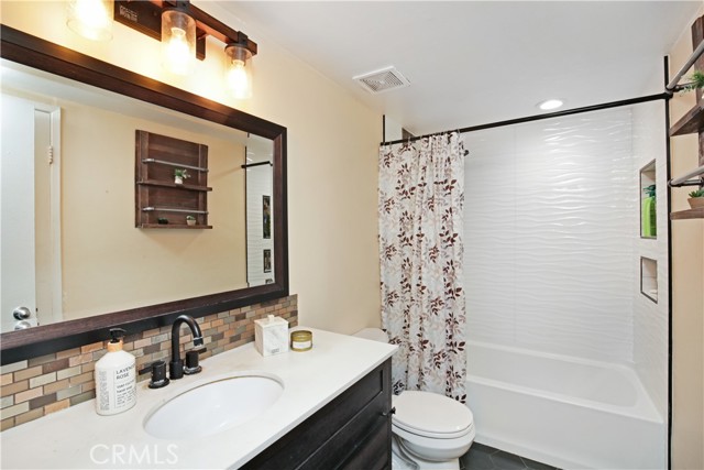 Detail Gallery Image 23 of 37 For 16126 Cornuta Ave #111,  Bellflower,  CA 90706 - 3 Beds | 2 Baths