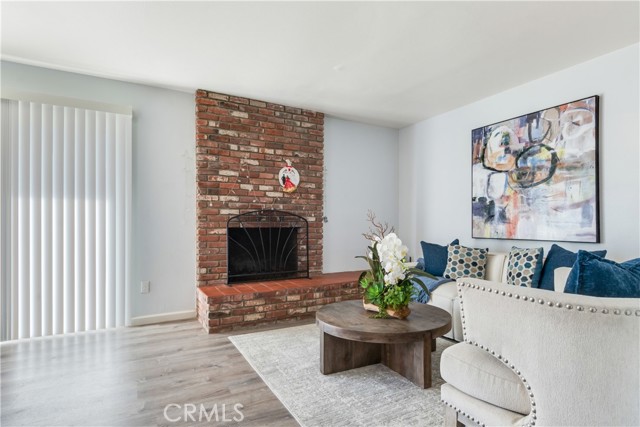 Detail Gallery Image 4 of 18 For 975 Brookside Ave, Redlands,  CA 92373 - 4 Beds | 2 Baths