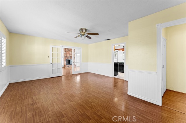 1045 Cathedral Way, Pomona CA: https://media.crmls.org/medias/09ef23dd-0c83-4bcc-8d23-142797bcbf40.jpg