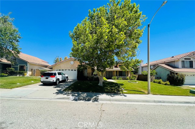 Image 3 for 4713 Sungate Dr, Palmdale, CA 93551