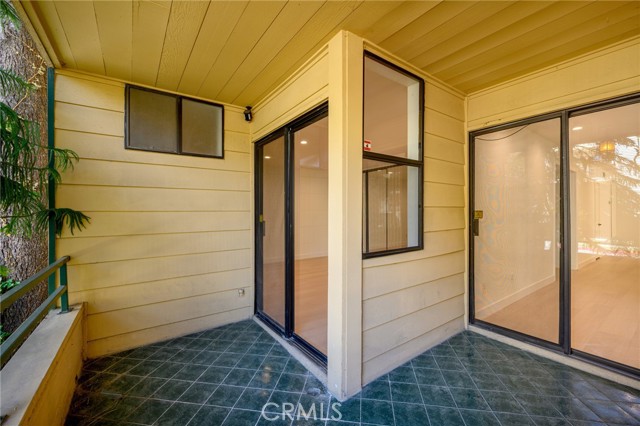 Detail Gallery Image 19 of 33 For 350 W Loraine St #101,  Glendale,  CA 91202 - 2 Beds | 2 Baths