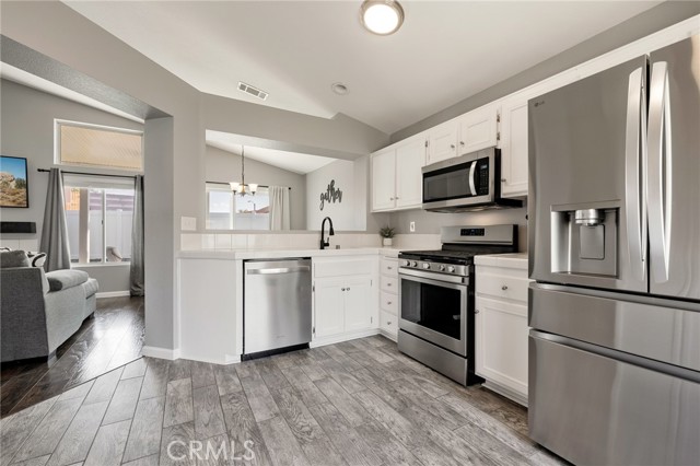 Detail Gallery Image 22 of 60 For 20152 Mapleleaf Ct, Wildomar,  CA 92595 - 3 Beds | 2 Baths